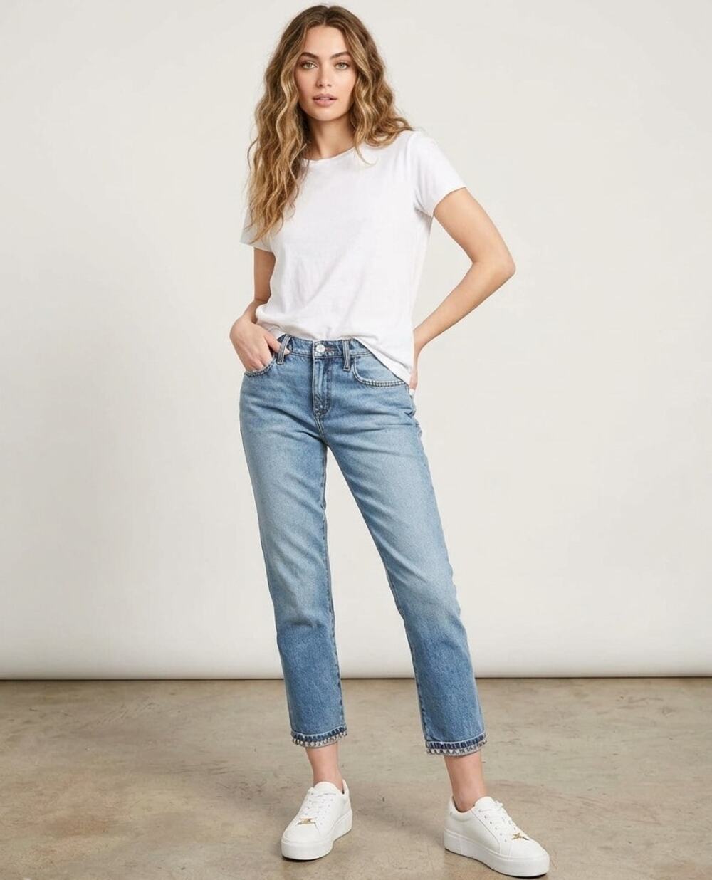 Current/Elliott The Turnt Fling Jeans Size 24 Mid Rise Studded Straight Leg Crop
